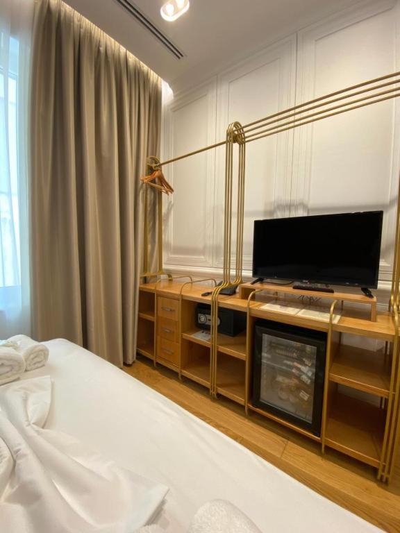 Crown Boutique Hotel دراس المظهر الخارجي الصورة