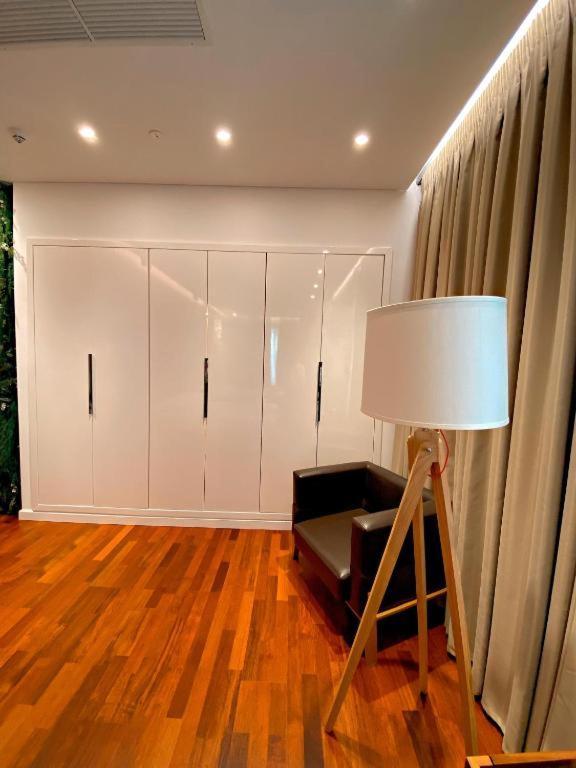 Crown Boutique Hotel دراس المظهر الخارجي الصورة