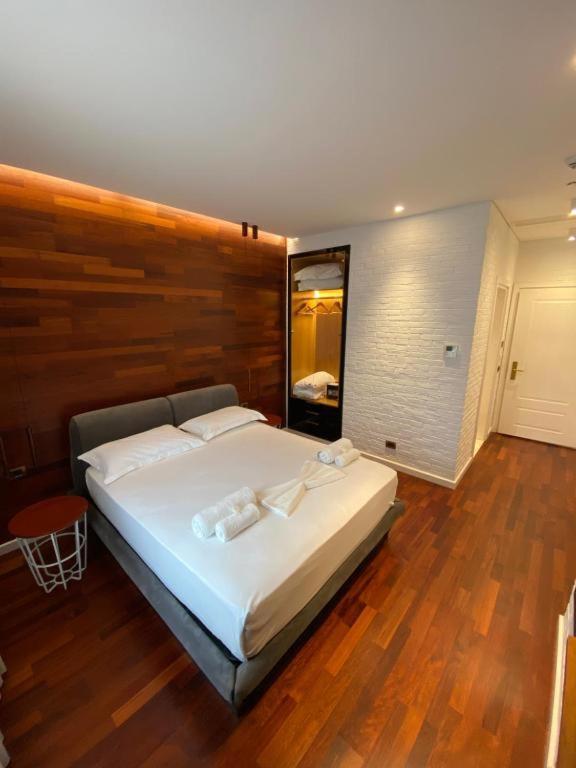 Crown Boutique Hotel دراس المظهر الخارجي الصورة