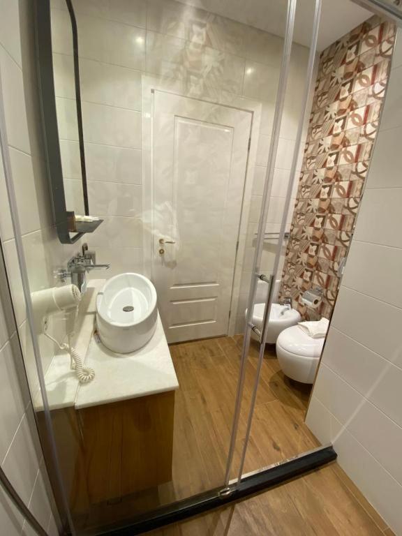 Crown Boutique Hotel دراس المظهر الخارجي الصورة