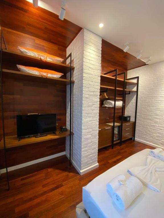 Crown Boutique Hotel دراس المظهر الخارجي الصورة